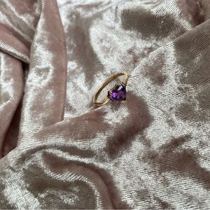 10k Solid Gold Purple Heart & Diamond Accent Ring
